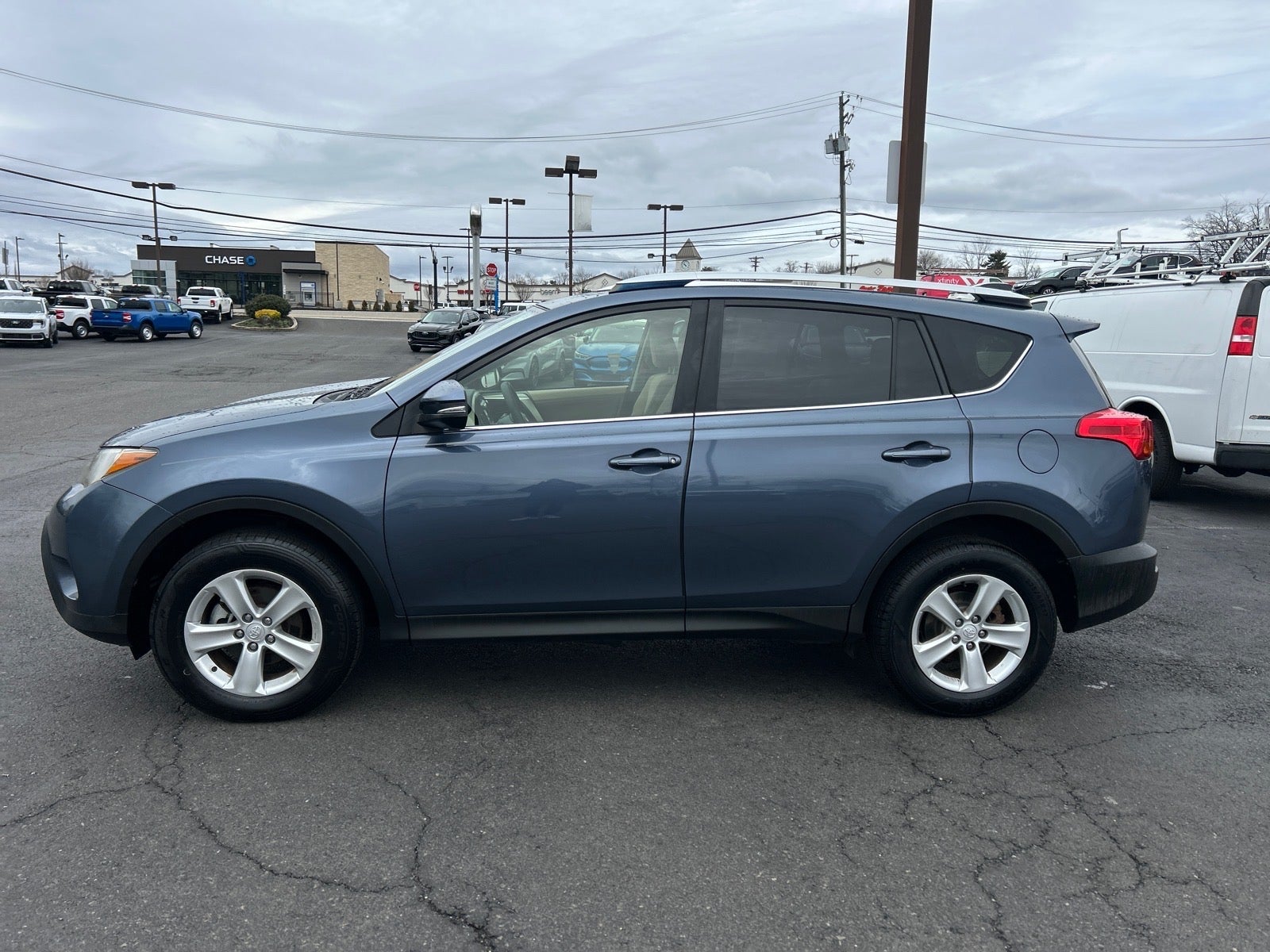 2013 Toyota RAV4 XLE